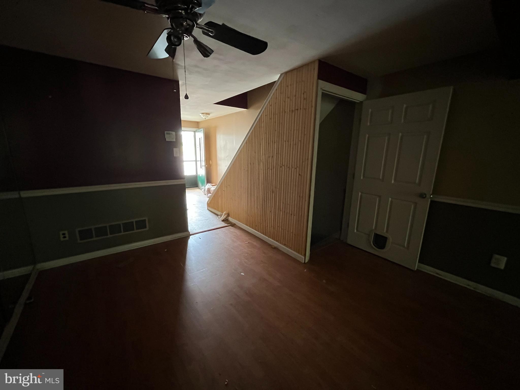 453 SUMMIT HOUSE 453