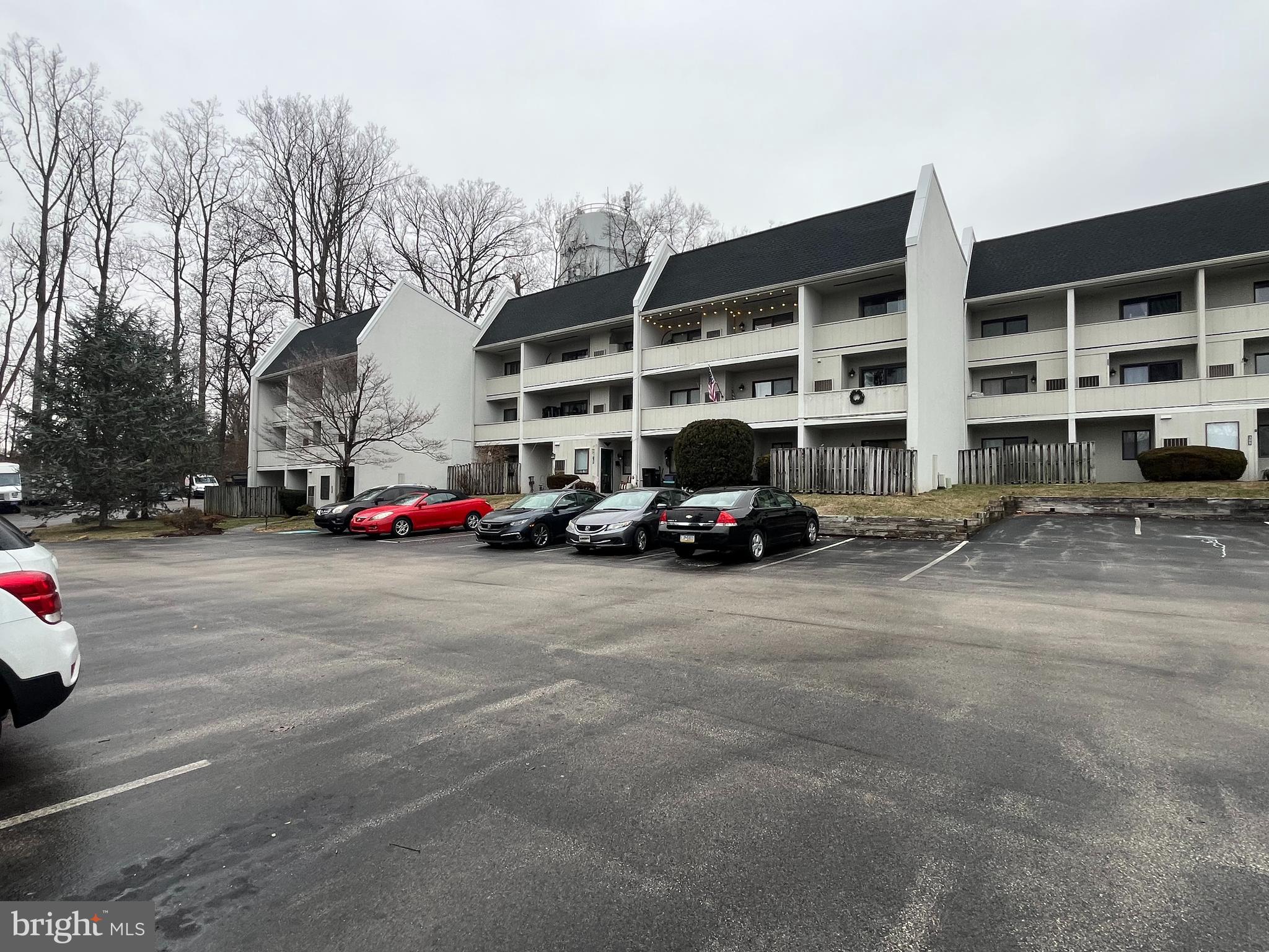 118 SUMMIT HOUSE 118