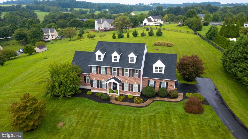 32 WHEATSHEAF LANE
