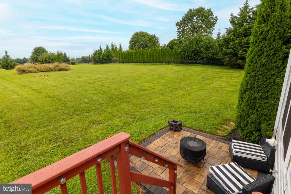 32 WHEATSHEAF LANE