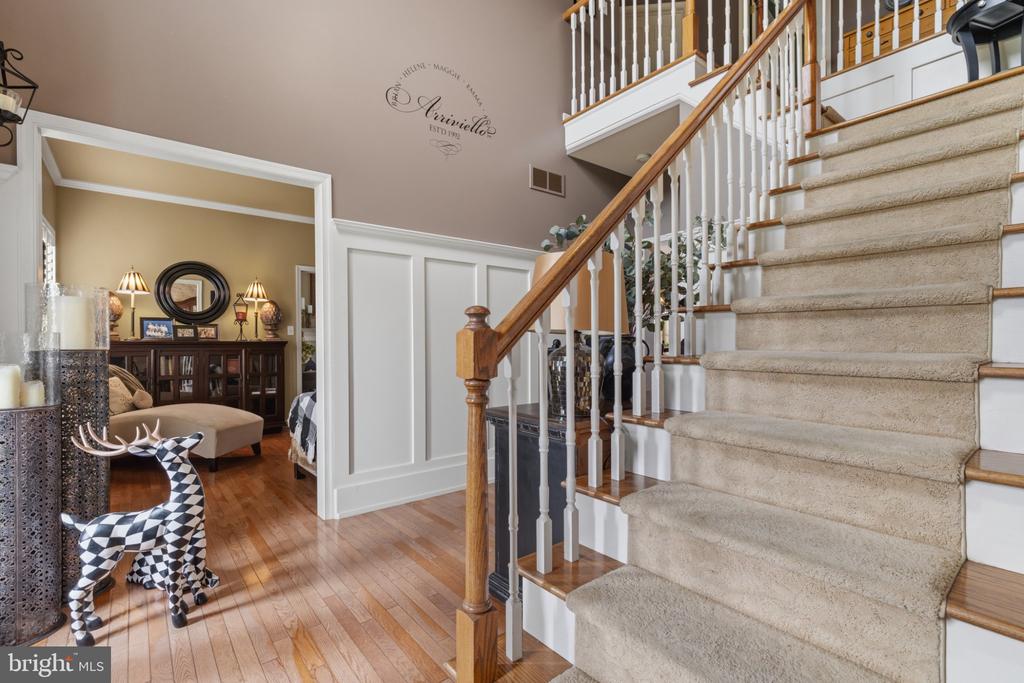 32 WHEATSHEAF LANE
