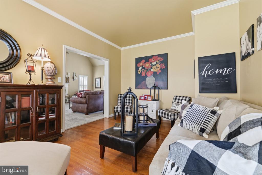 32 WHEATSHEAF LANE