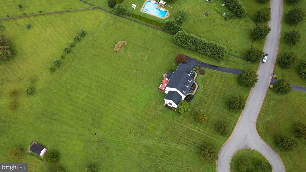 32 WHEATSHEAF LANE