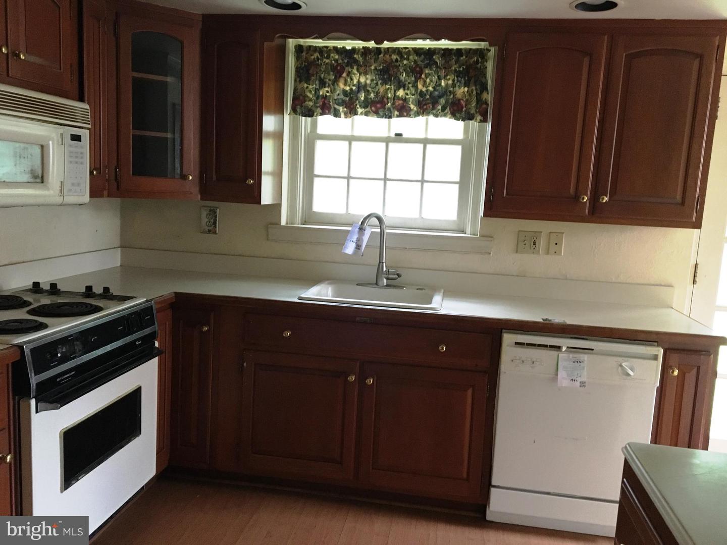 147 Bryn Mawr Ave