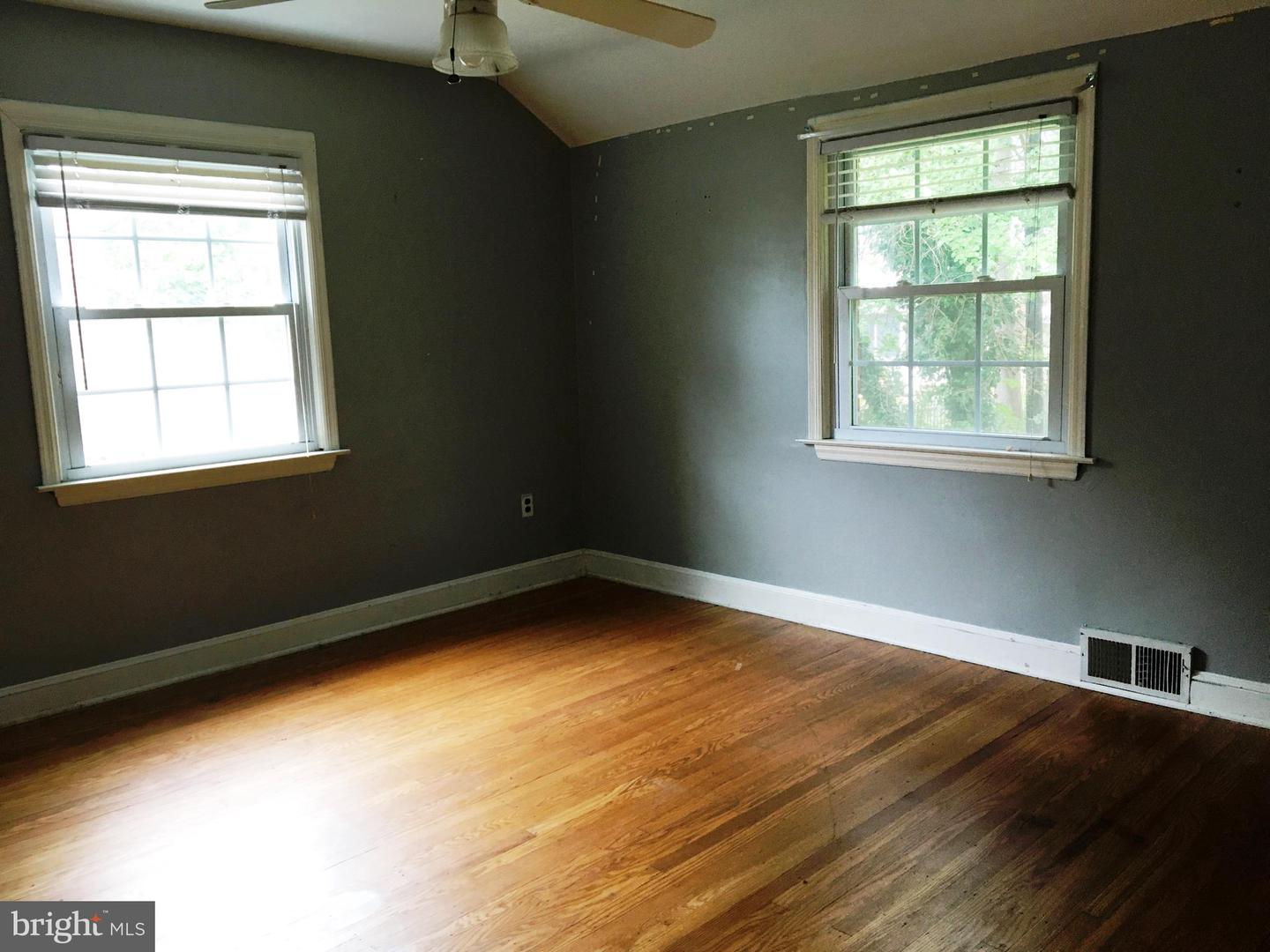 147 Bryn Mawr Ave