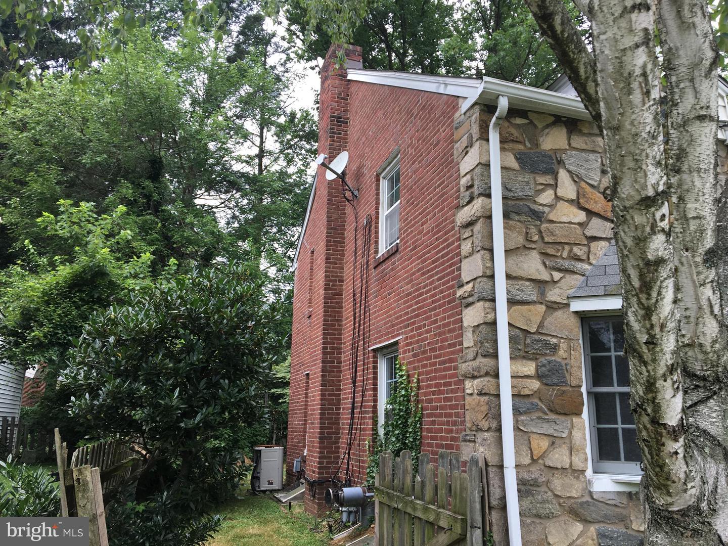 147 Bryn Mawr Ave