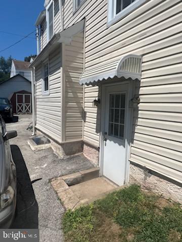 548 Broadview Rd
