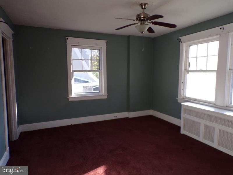 615 Edmonds Ave