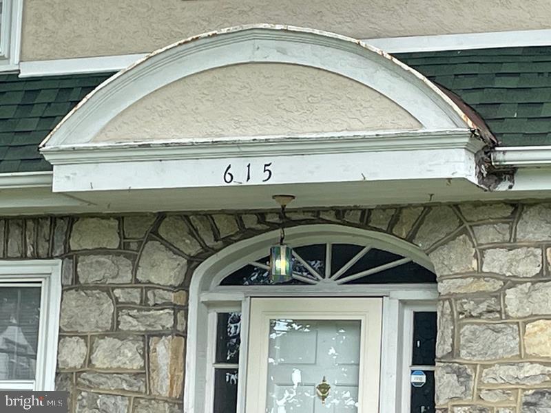 615 Edmonds Ave