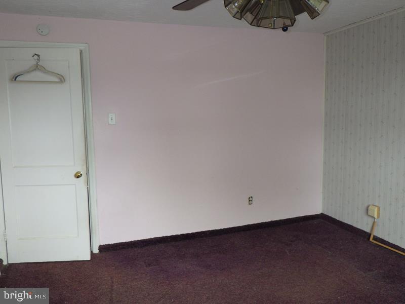 1932 Edwards Rd