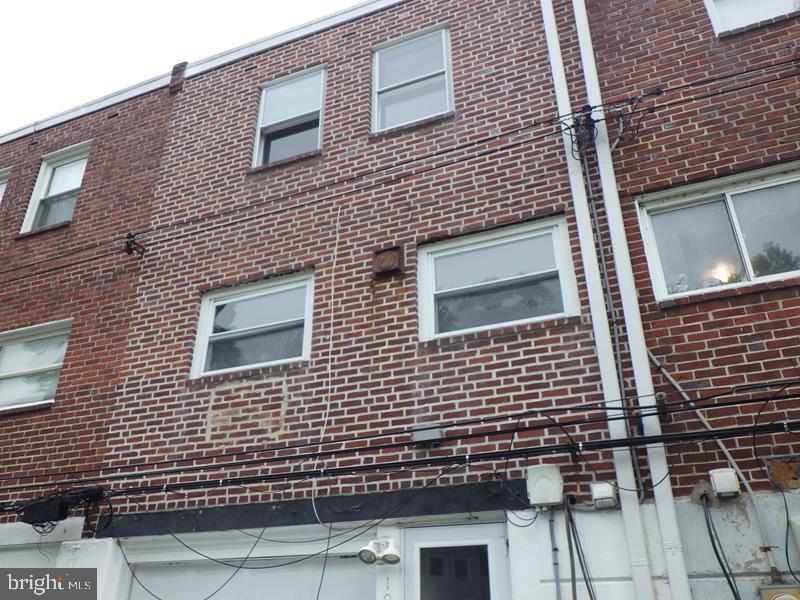 1932 Edwards Rd