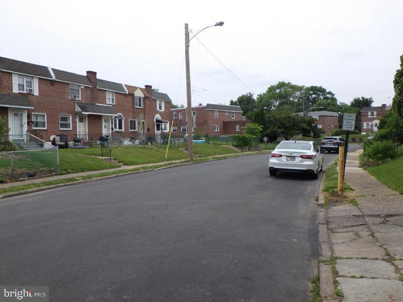 1932 Edwards Rd