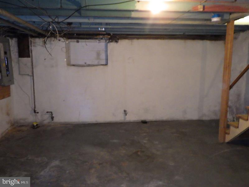 714 Ash Ave