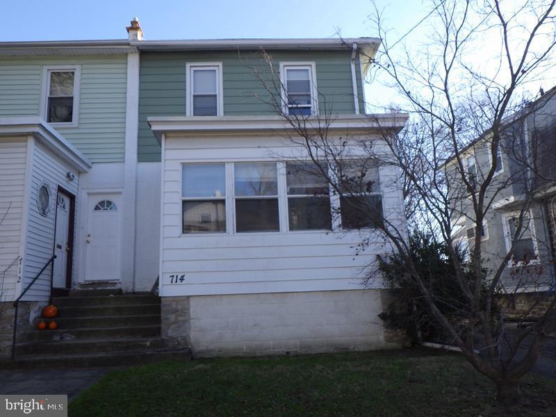 714 Ash Ave