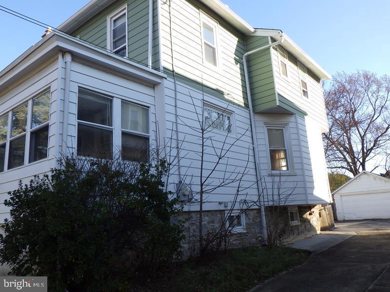 714 Ash Ave