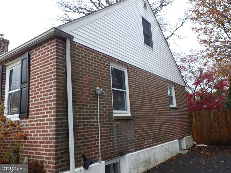 212 E Turnbull Ave