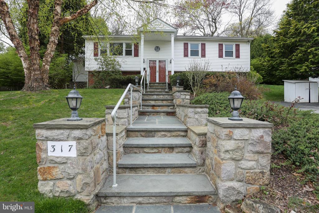 317 Golf Hills Rd