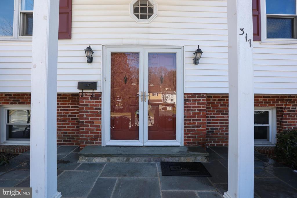 317 Golf Hills Rd