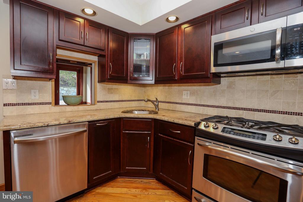 317 Golf Hills Rd