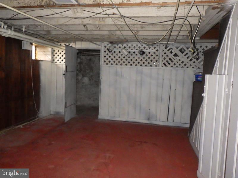 2440 Mansfield Ave