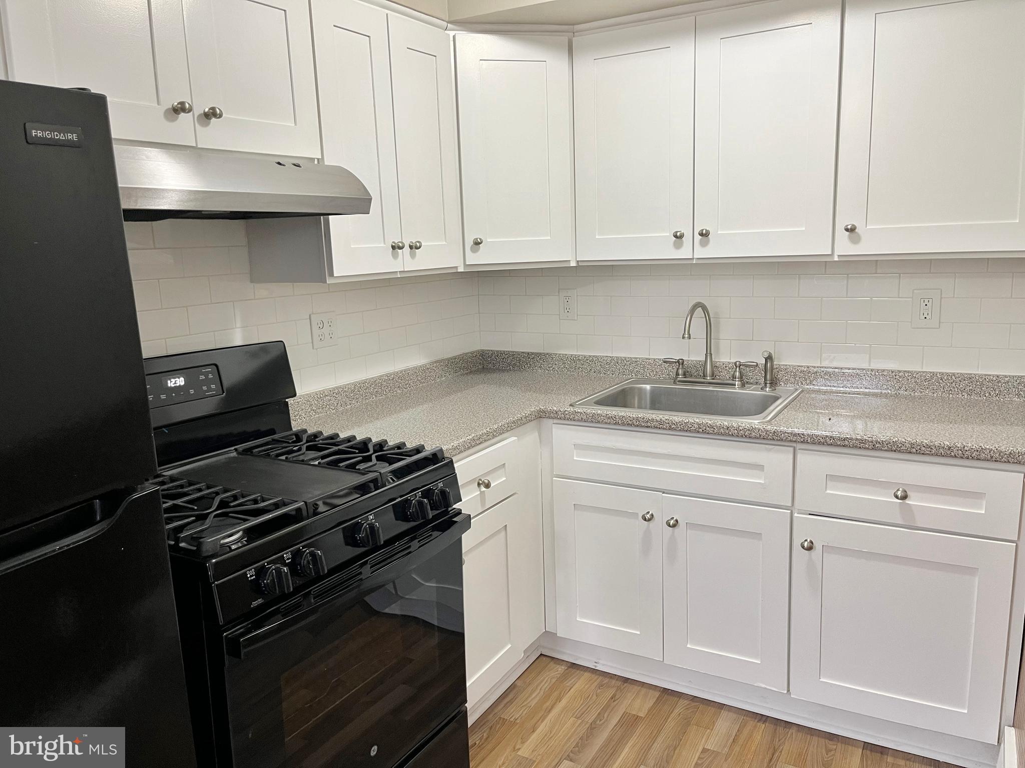 608 Tribet