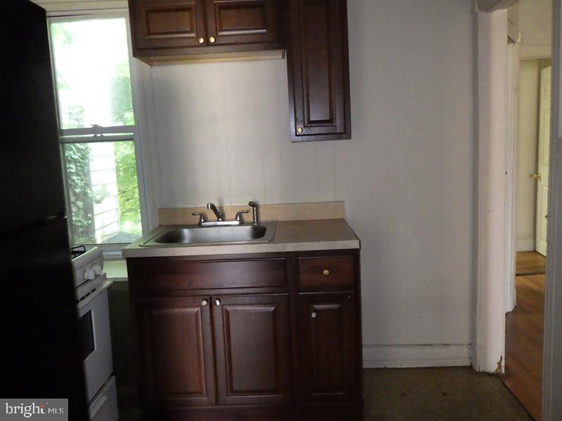 32 N 11th St