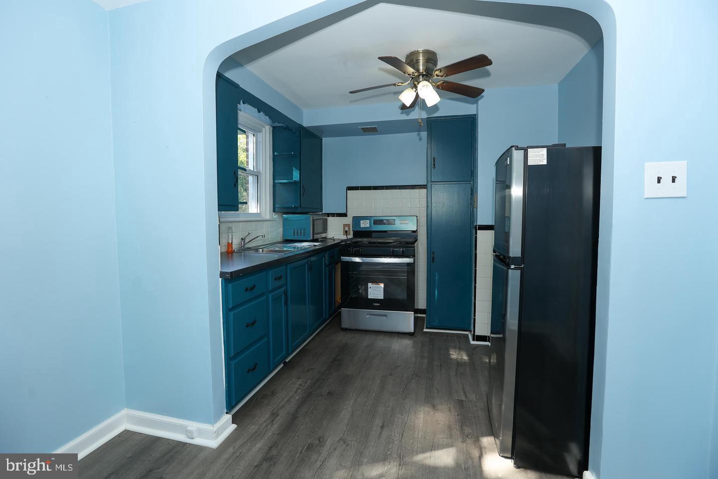1206 ANGORA DR