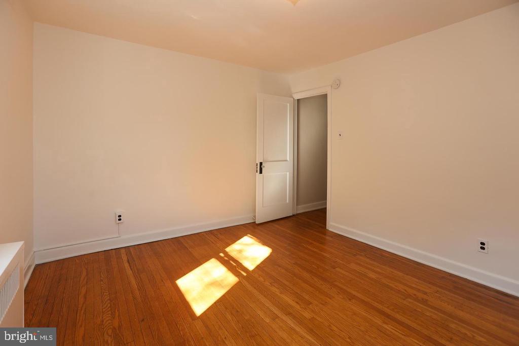 1206 ANGORA DR