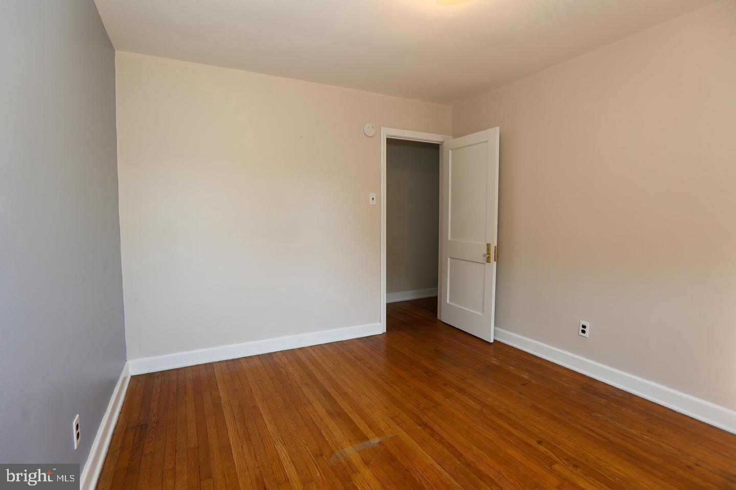 1206 ANGORA DR