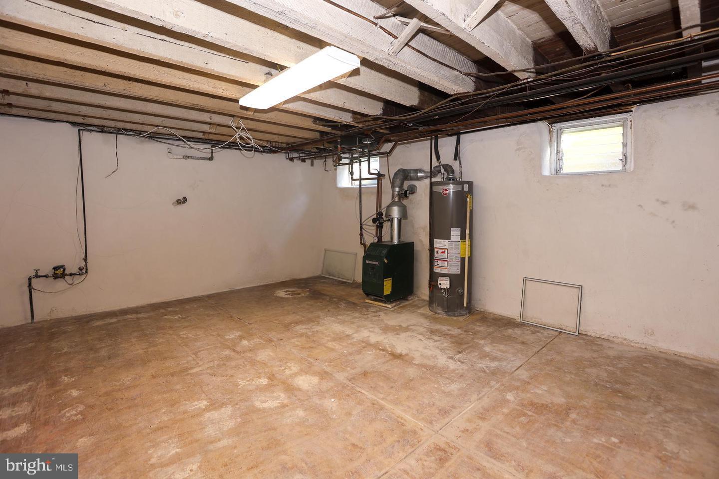 1206 ANGORA DR