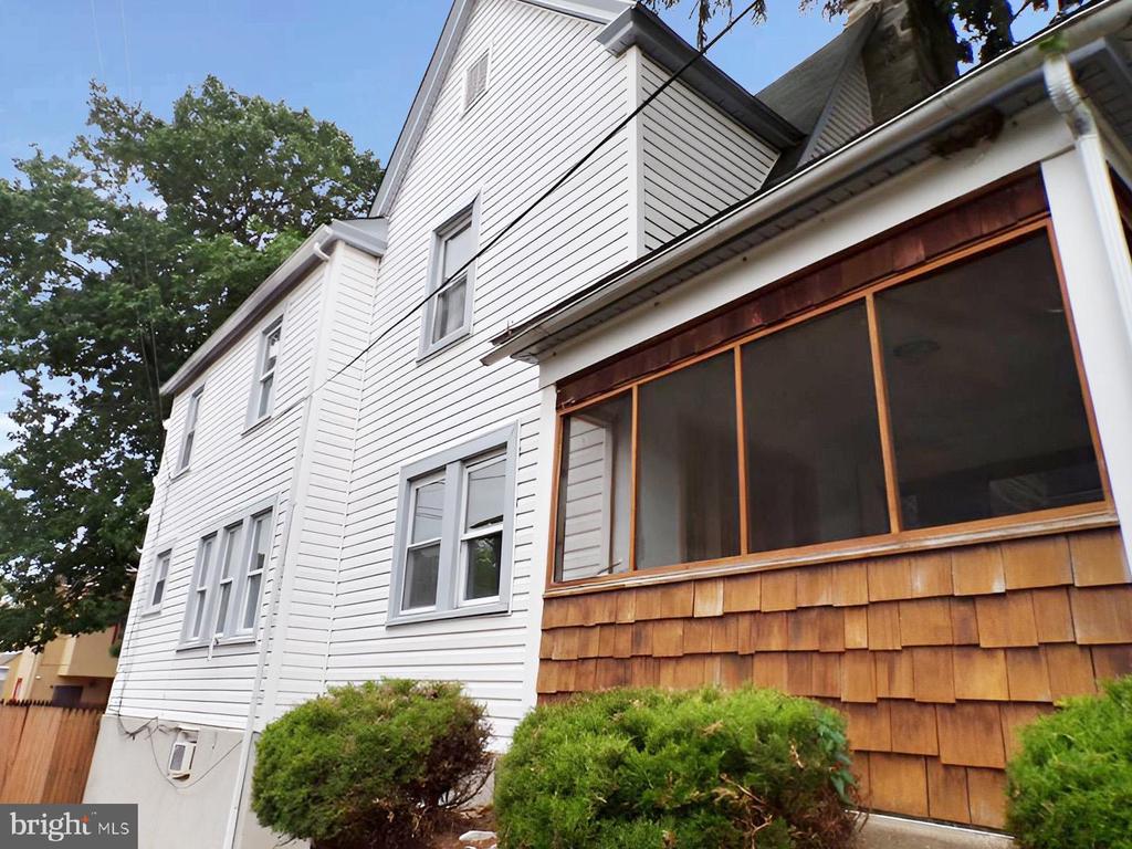 364 Fairfax Rd