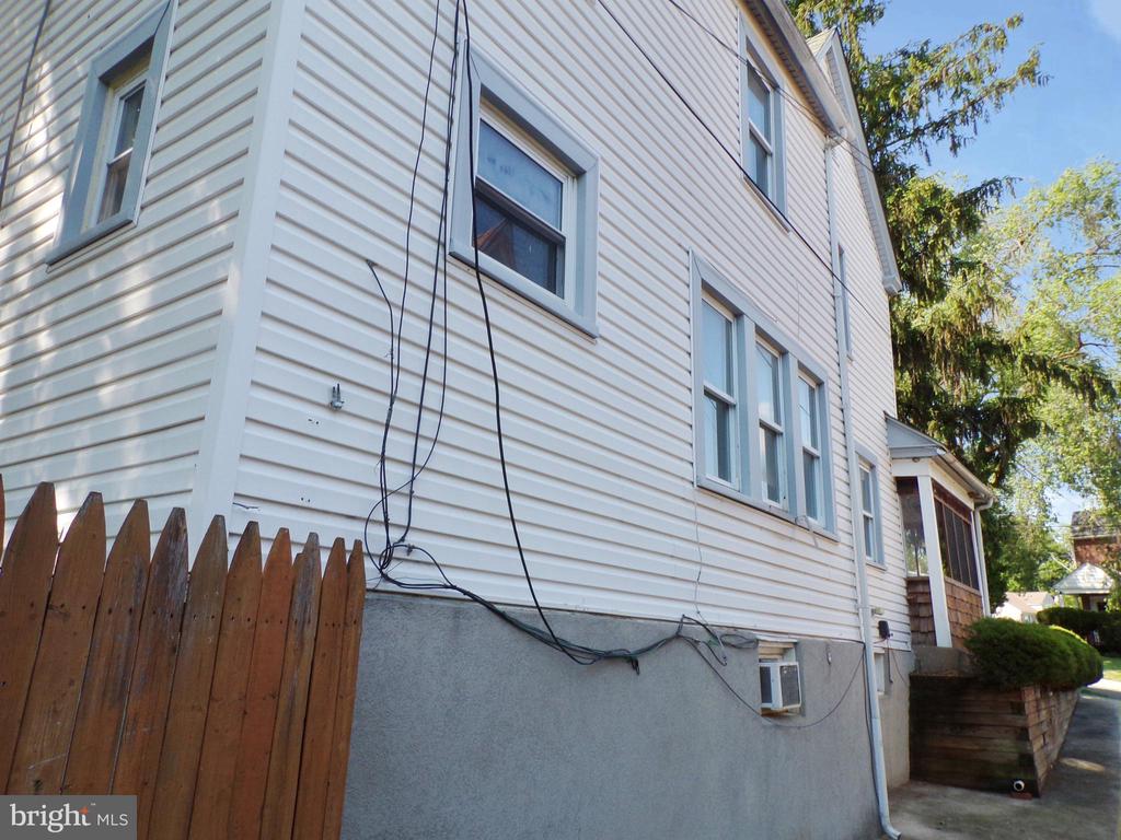 364 Fairfax Rd