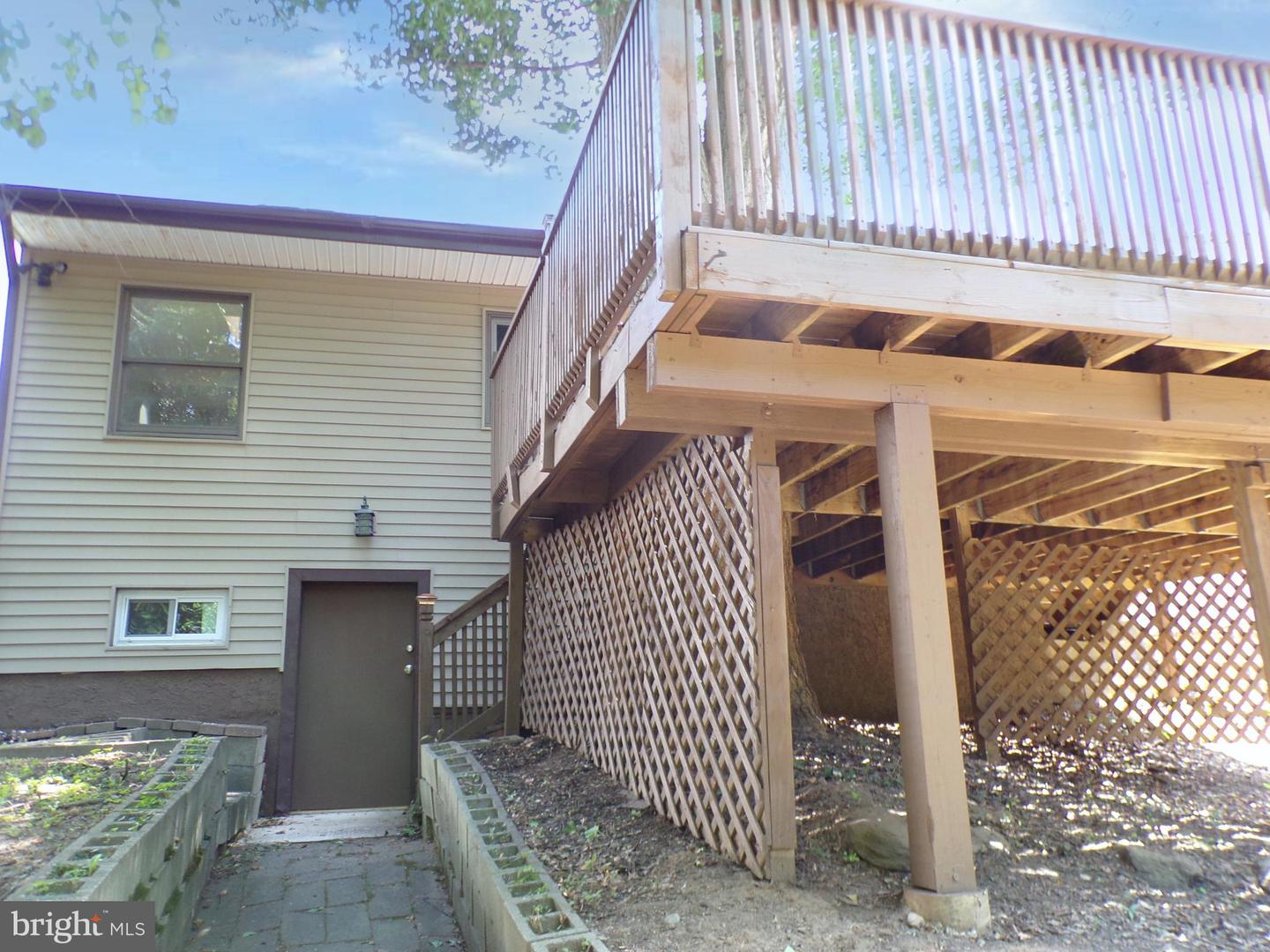 121 Ronaldson St