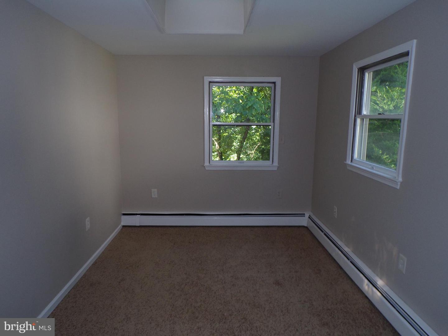 121 Ronaldson St