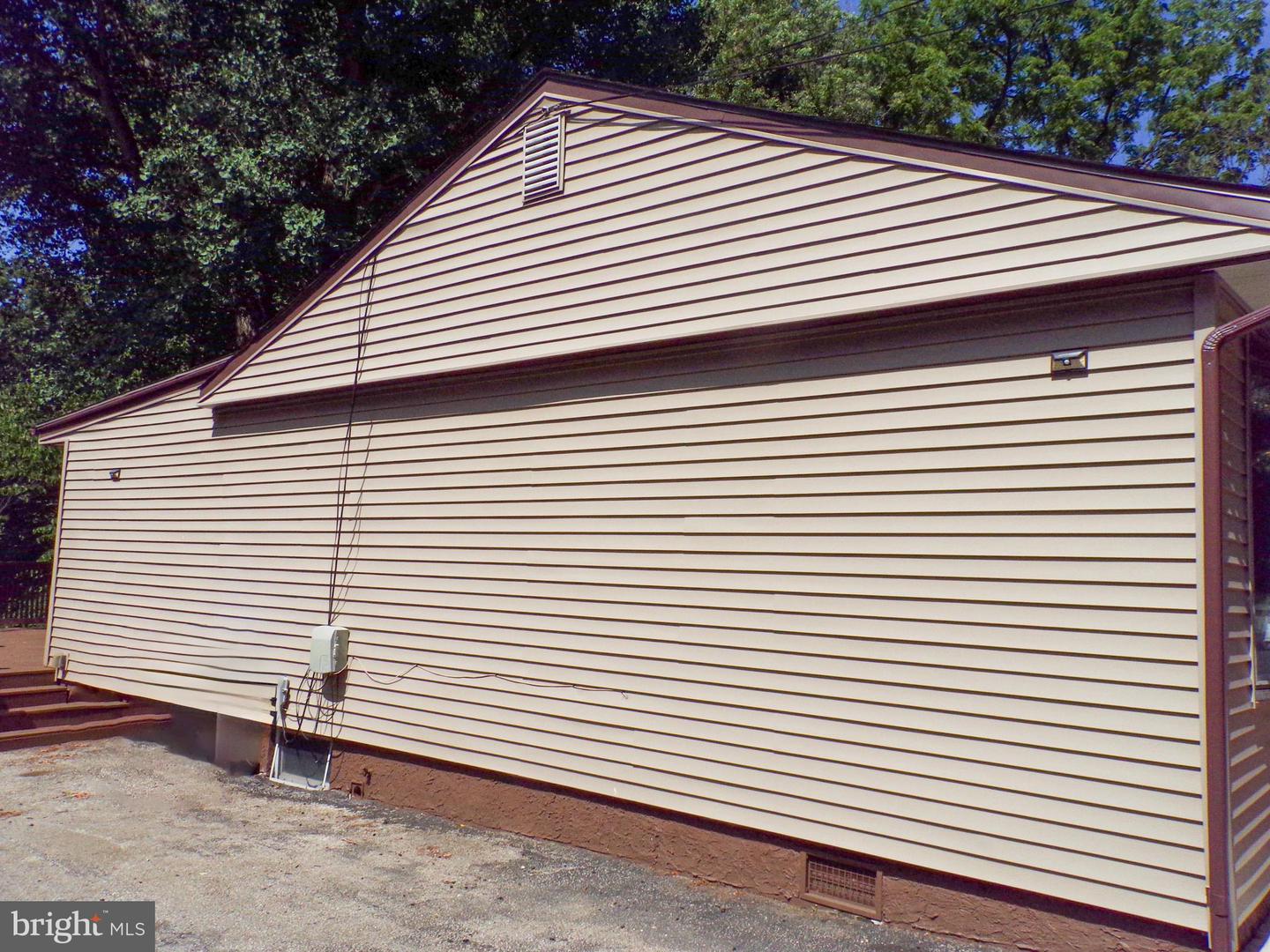 121 Ronaldson St