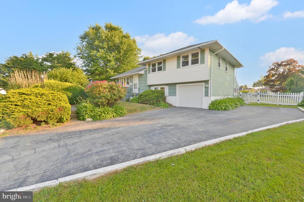 3574 Swiftwater Ln