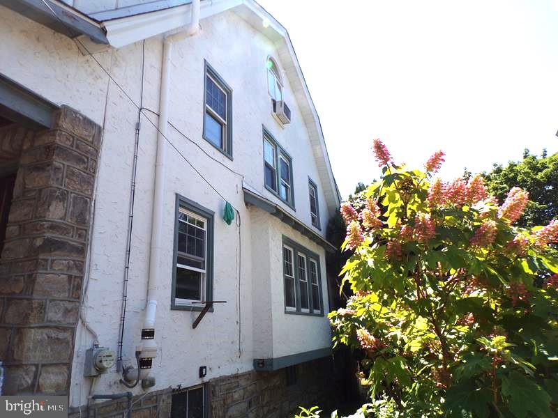 4024 Berry Ave