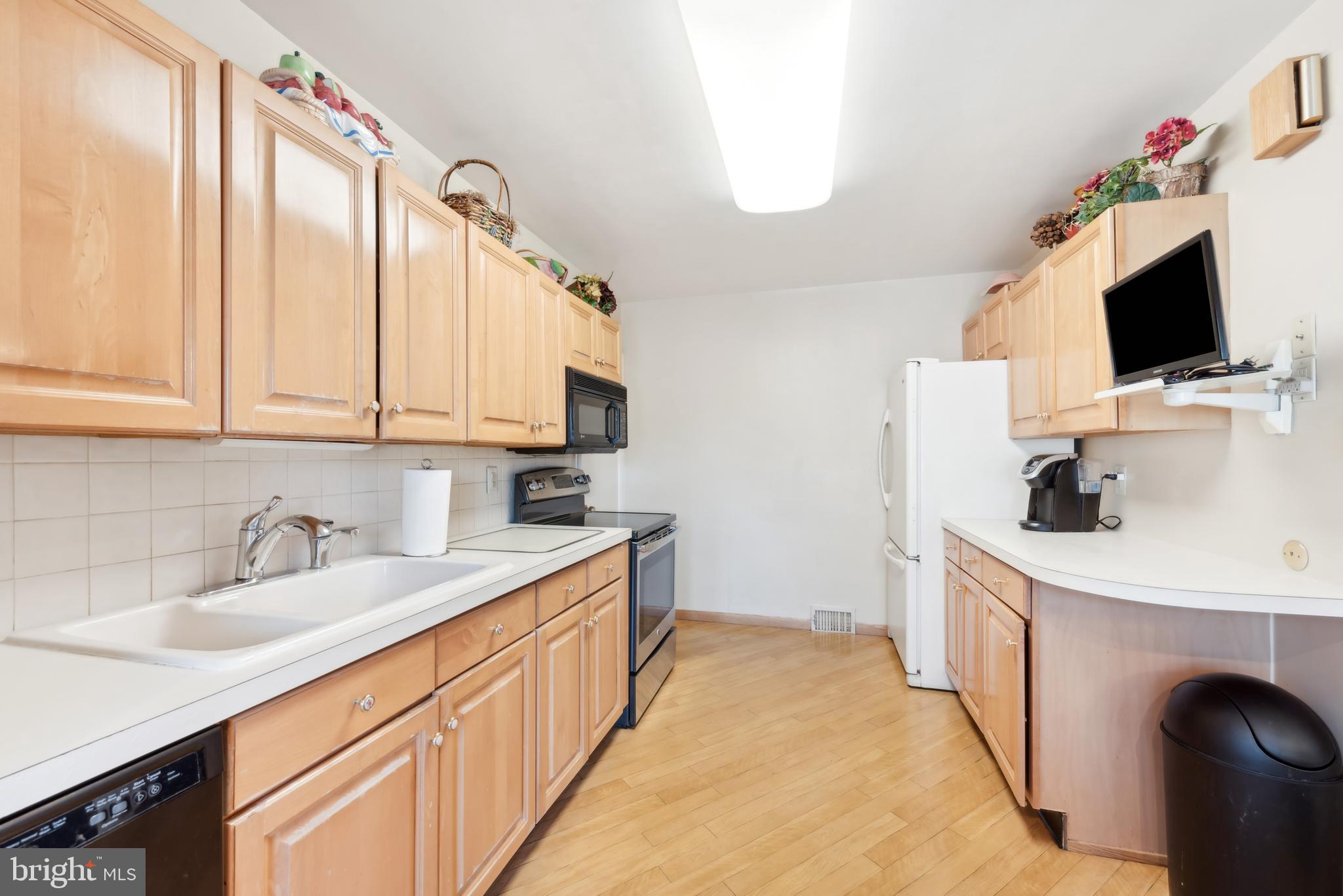 411 Achille Rd