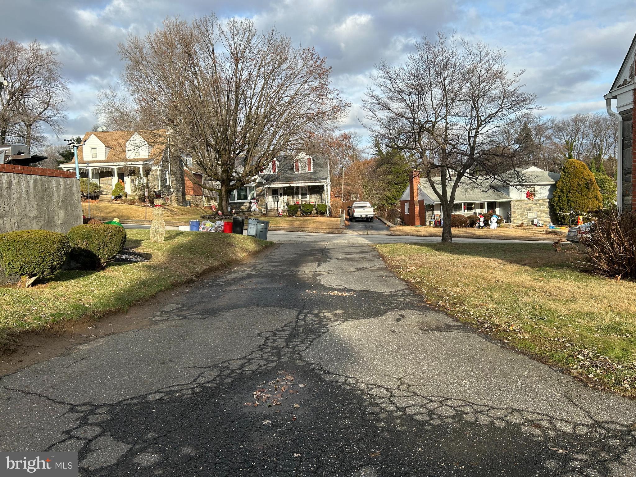 228 Hawthorne Rd