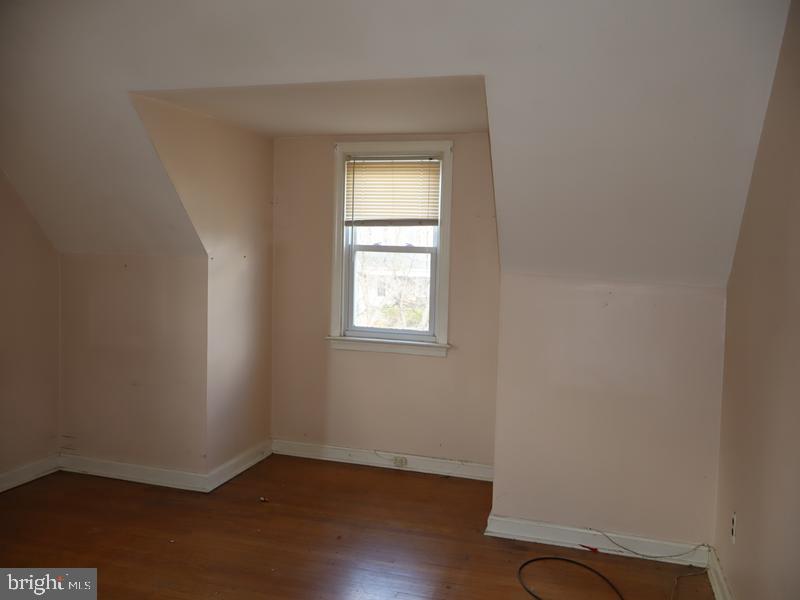 228 Hawthorne Rd