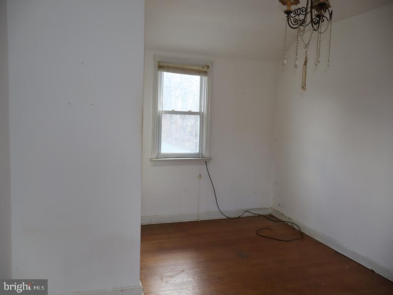 228 Hawthorne Rd