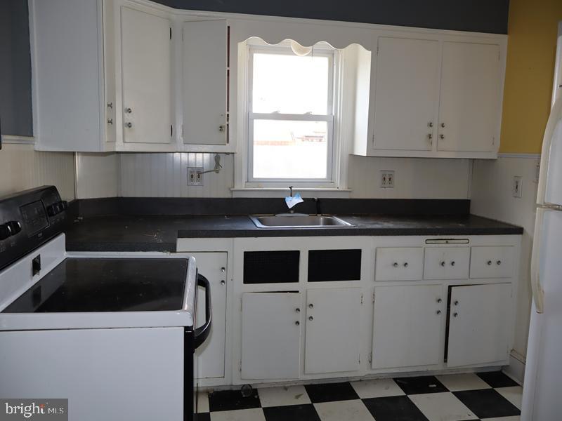 228 Hawthorne Rd