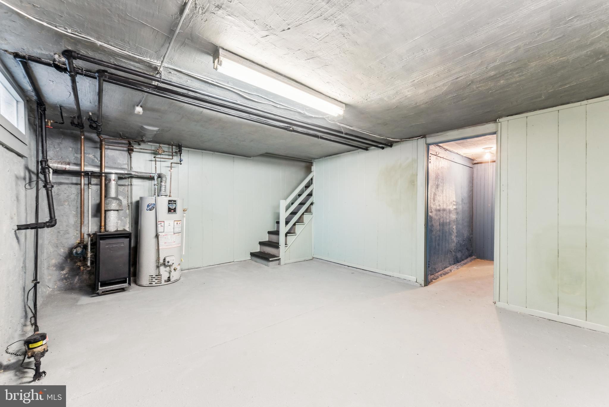 2372 Highland Ave