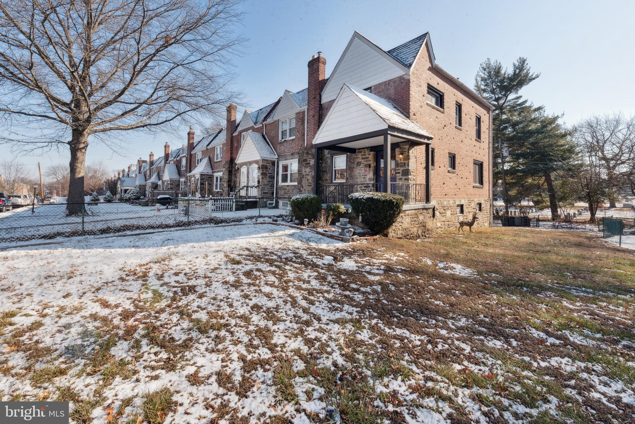 2372 Highland Ave