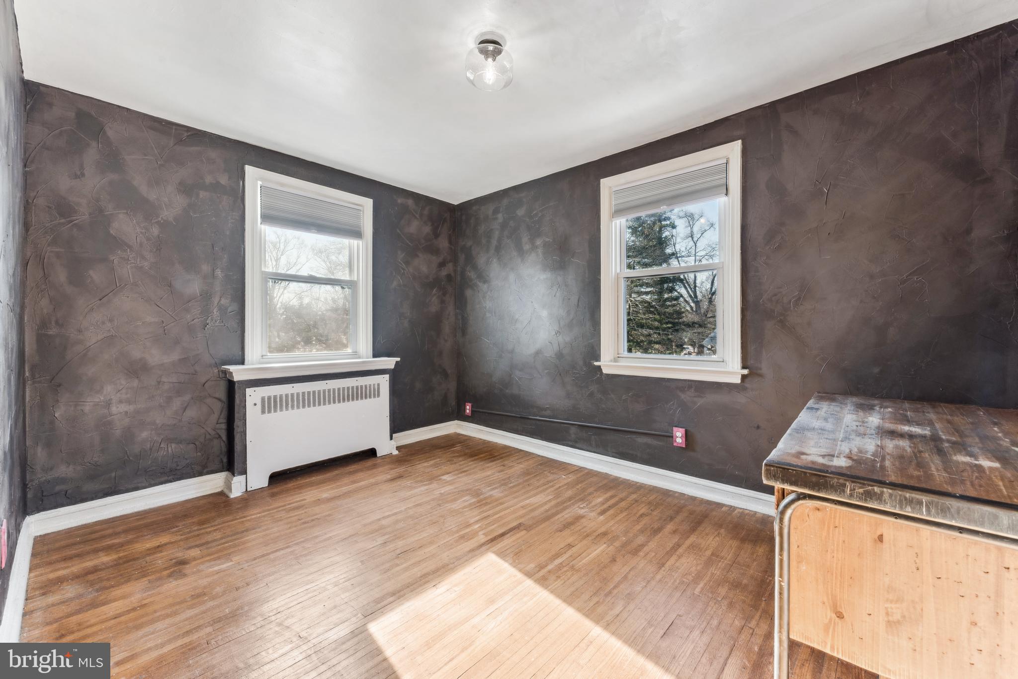 2372 Highland Ave
