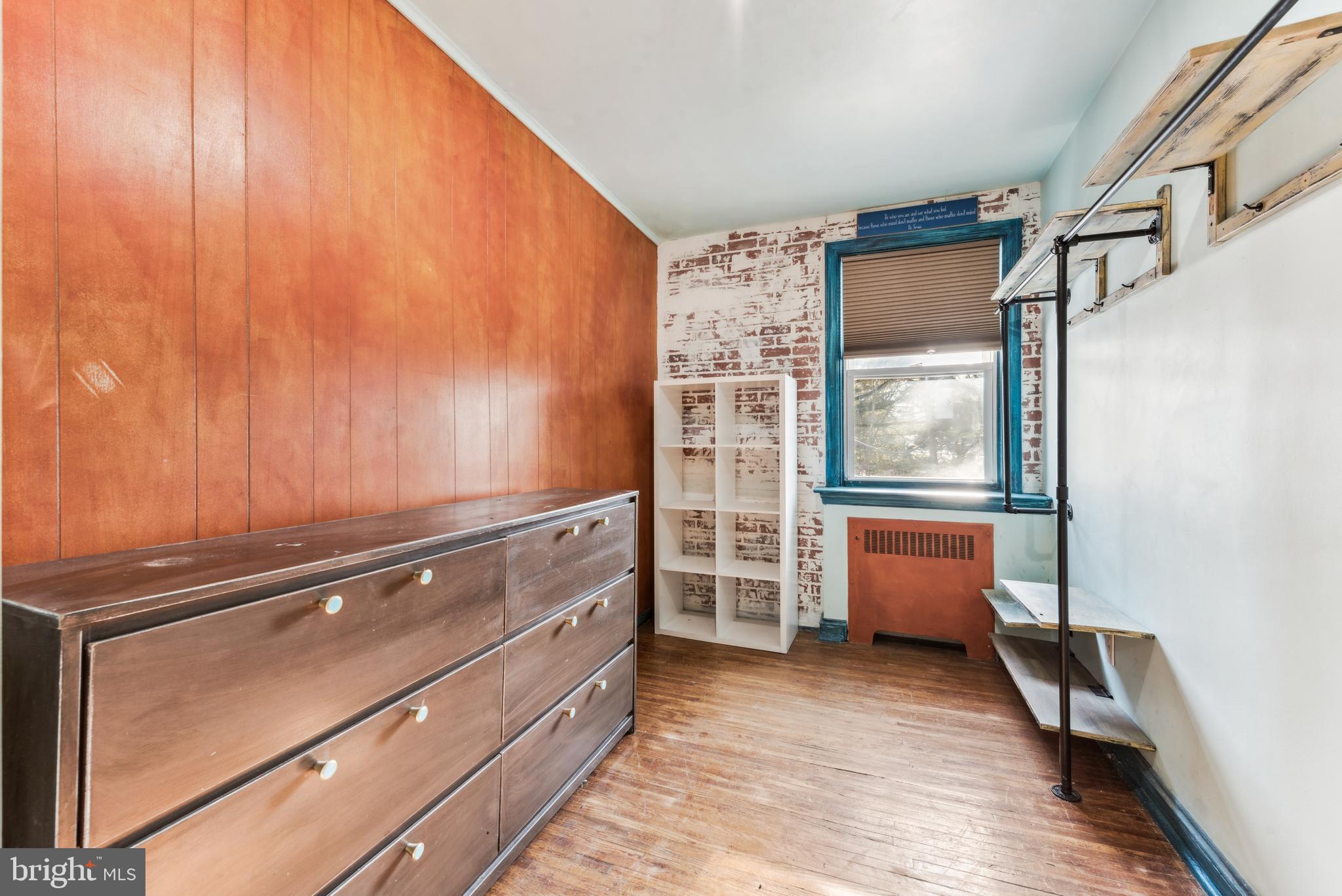 2372 Highland Ave