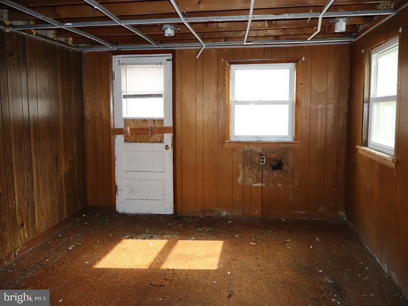 110 Lynn Rd