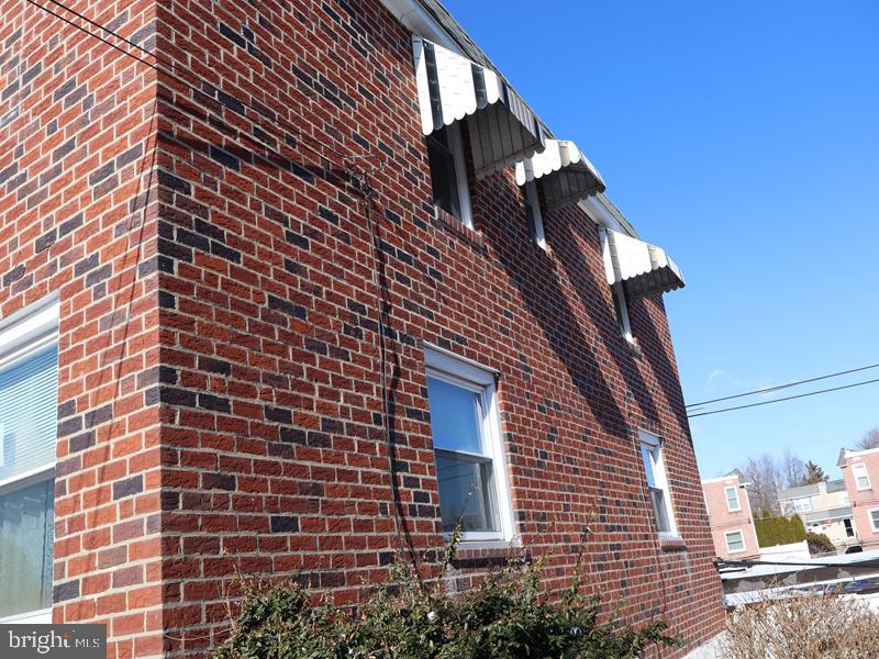 110 Lynn Rd