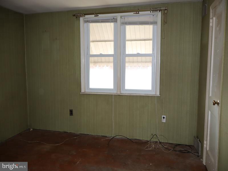110 Lynn Rd