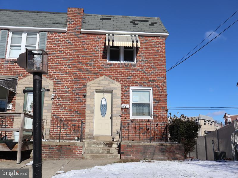 110 Lynn Rd